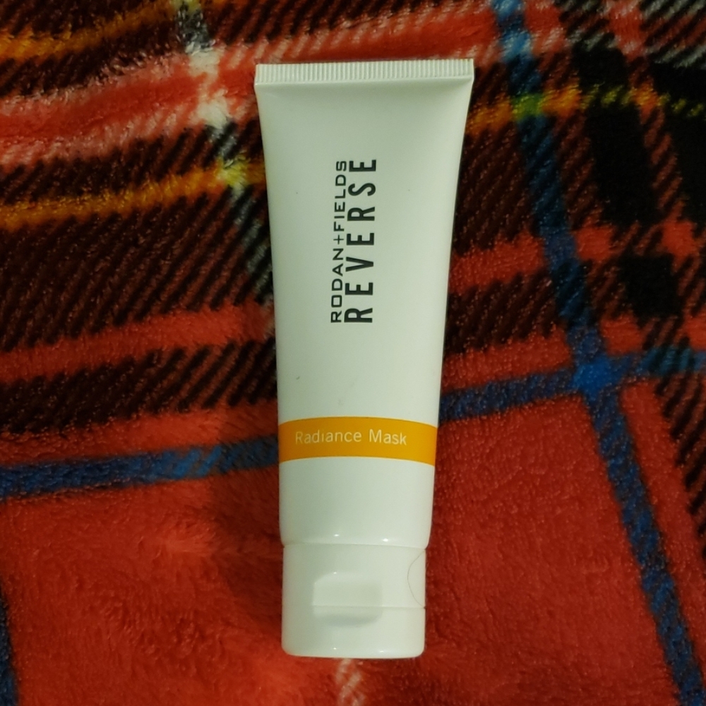 Rodan + fields Reverse Radiance Mask